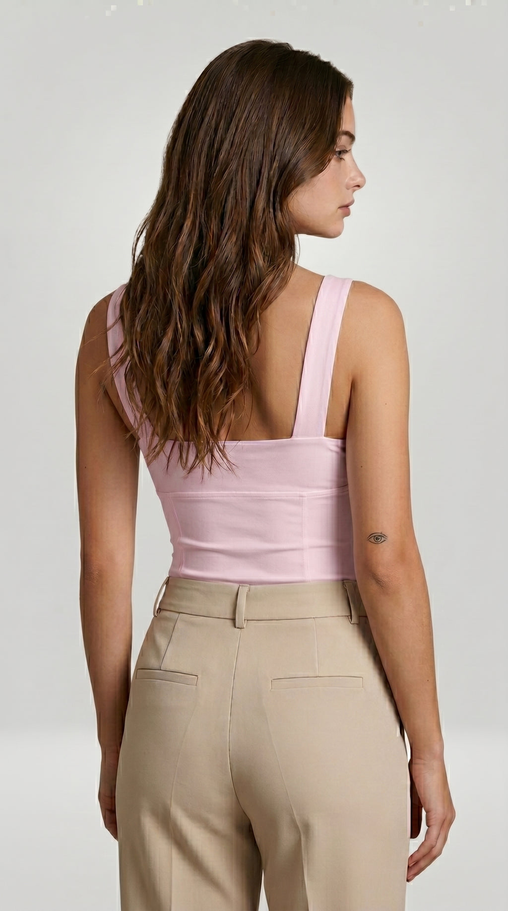 OPEN-BACK YOGA TOP WITH BUILT-IN SUPPORT