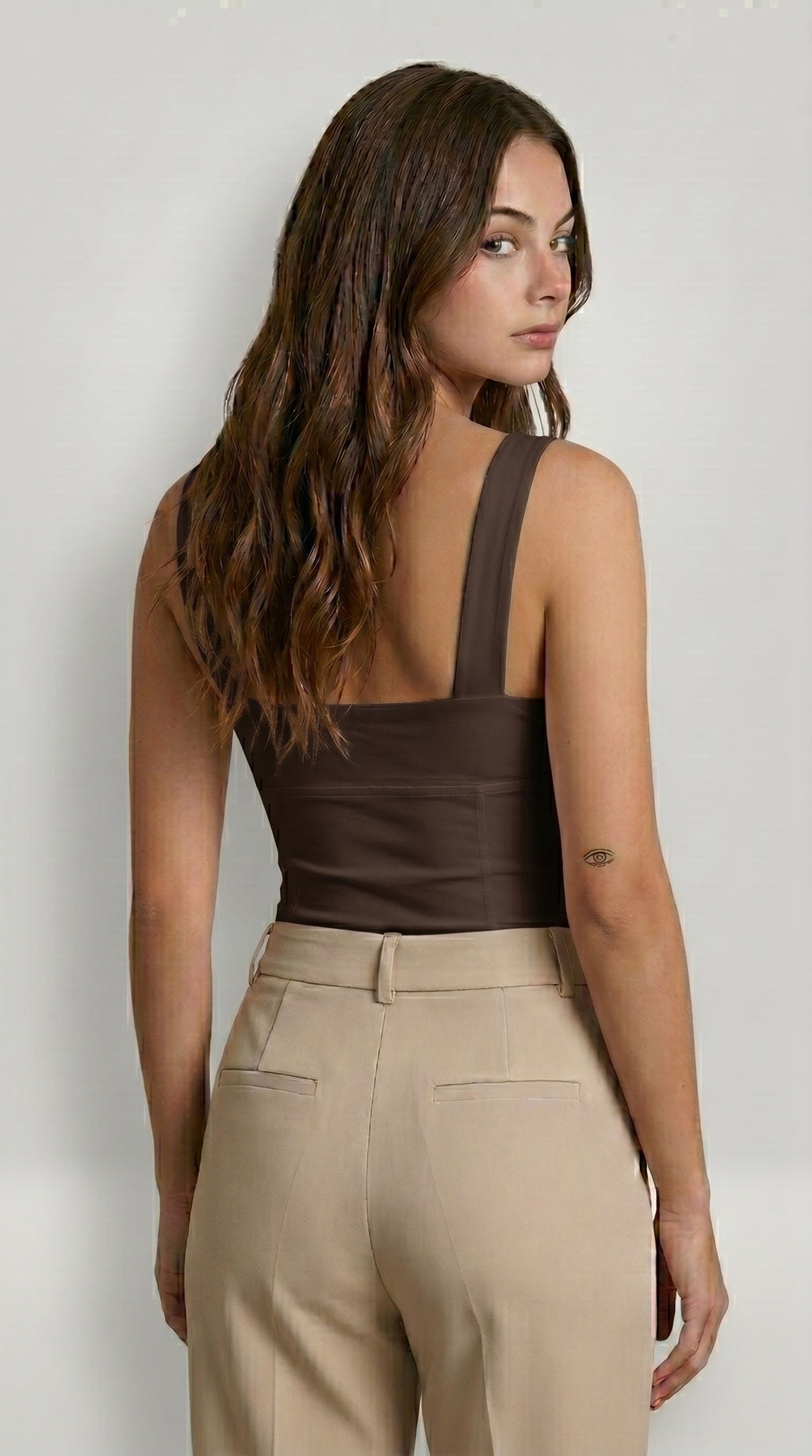 OPEN-BACK YOGA TOP WITH BUILT-IN SUPPORT