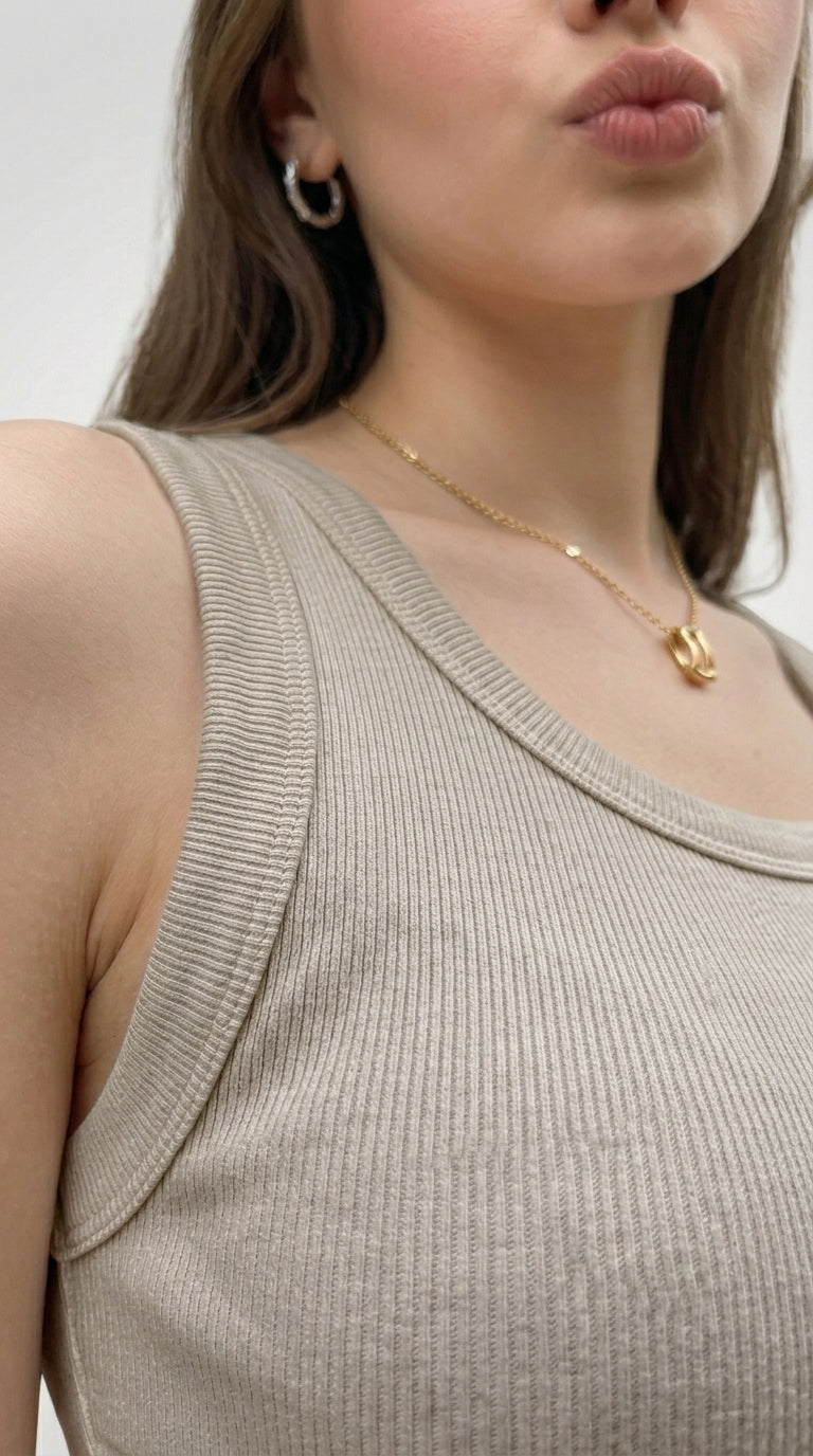MINIMAL STRAP TOP