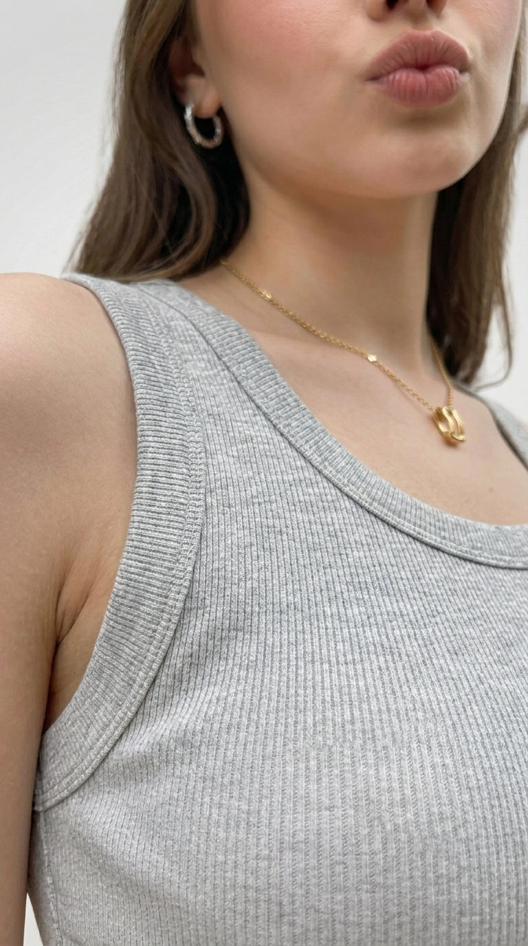 MINIMAL STRAP TOP
