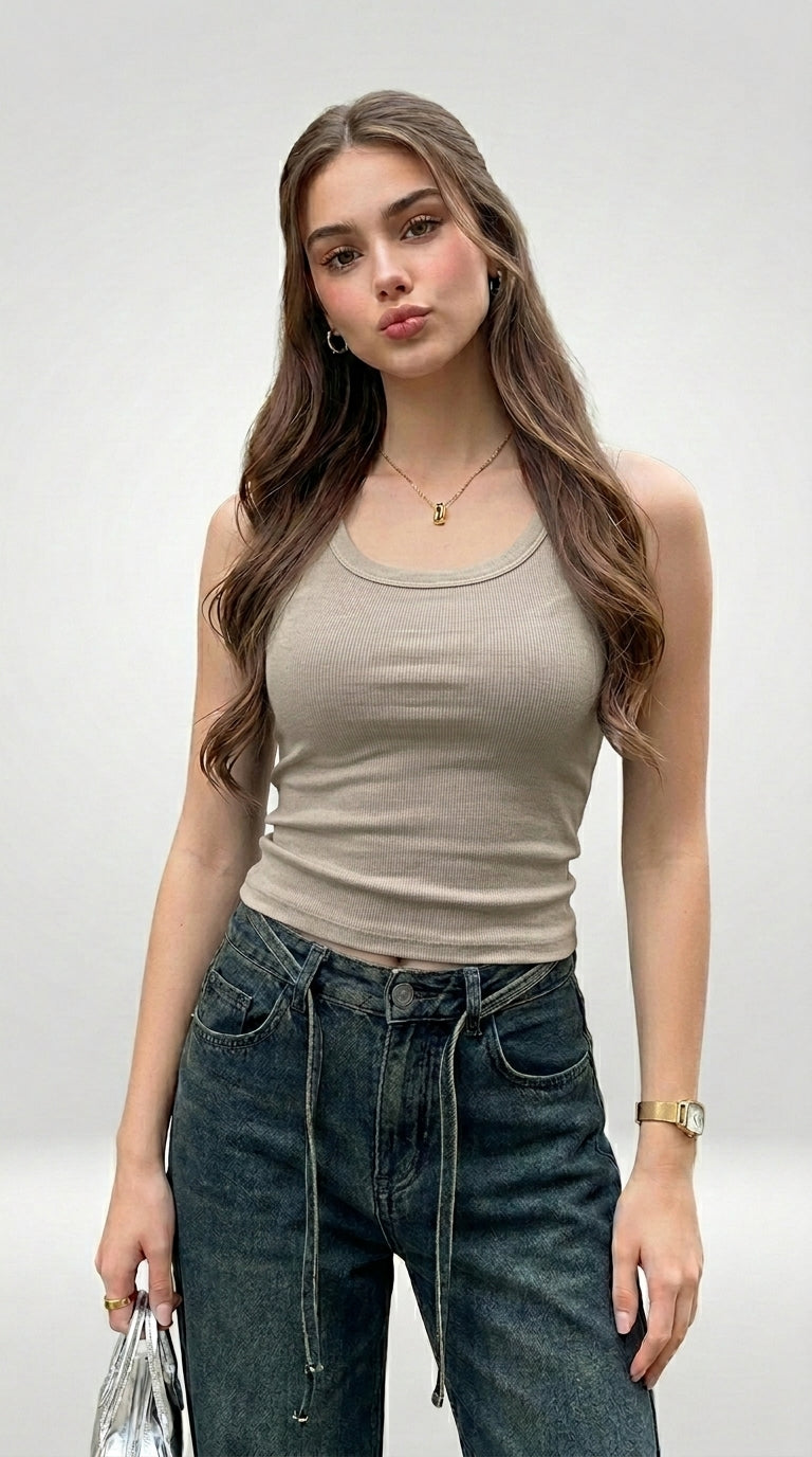 MINIMAL STRAP TOP