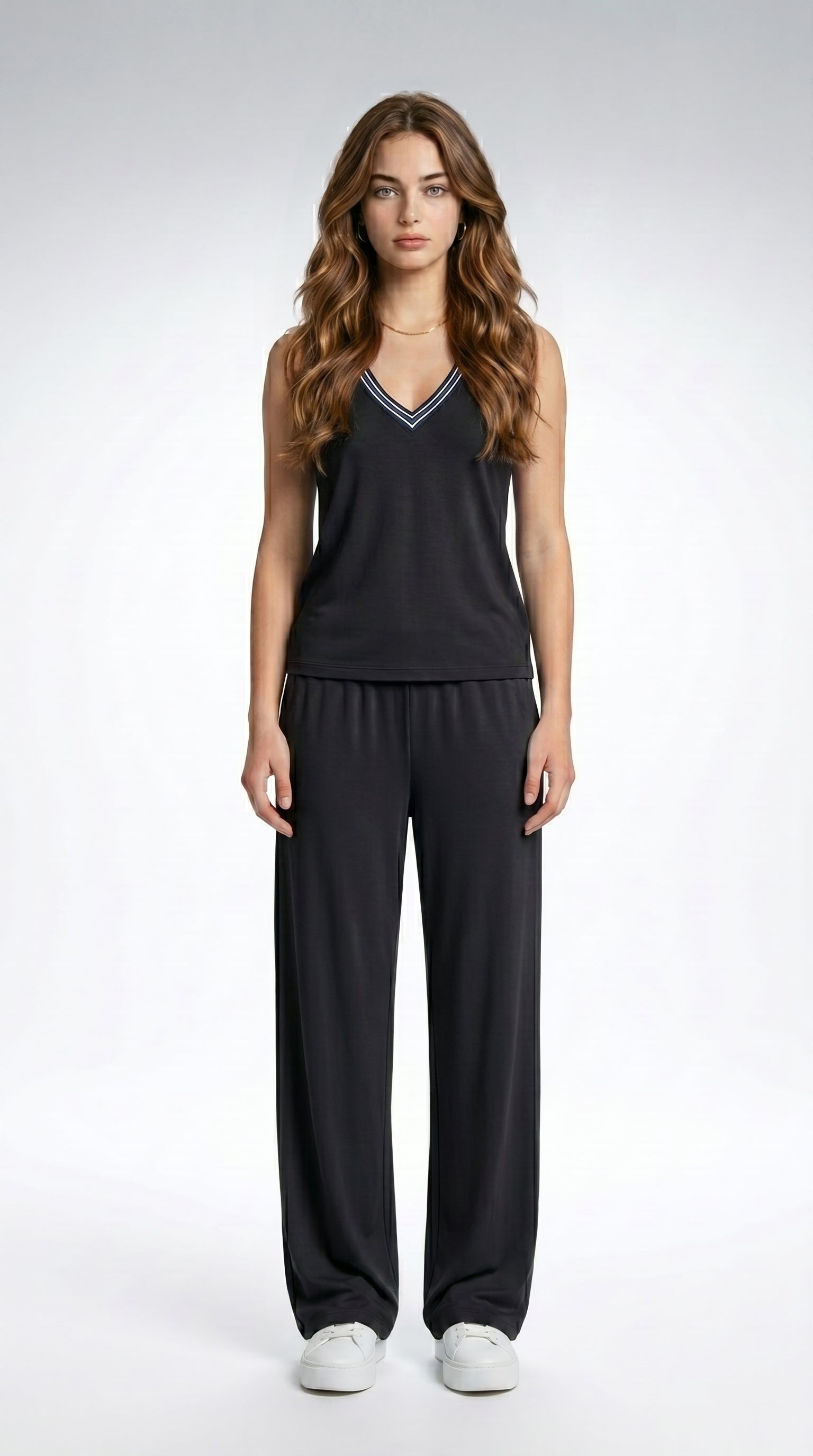 BACKLESS V-NECK CO-ORD SET