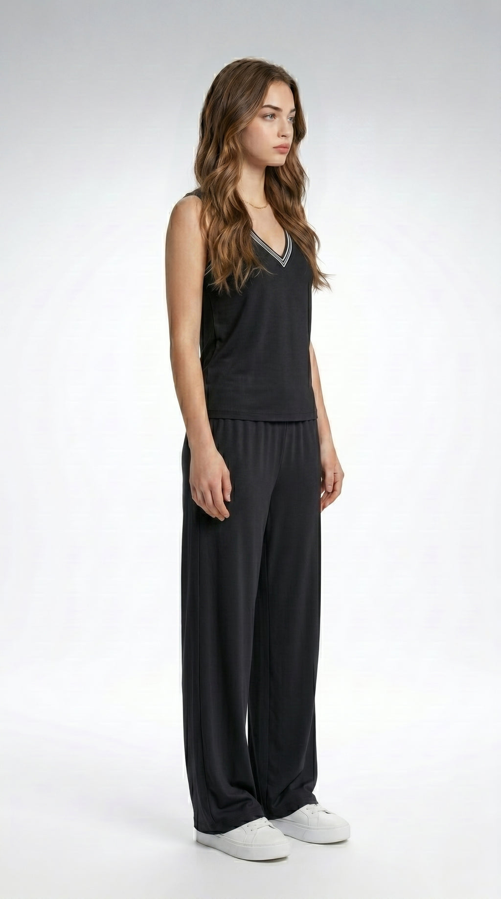 BACKLESS V-NECK CO-ORD SET