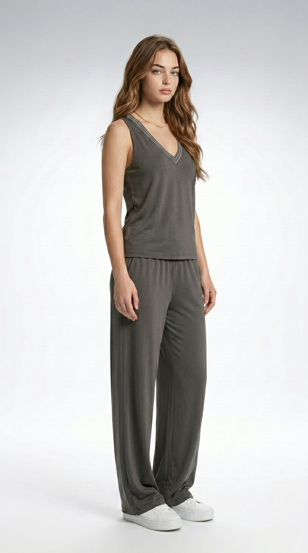BACKLESS V-NECK CO-ORD SET